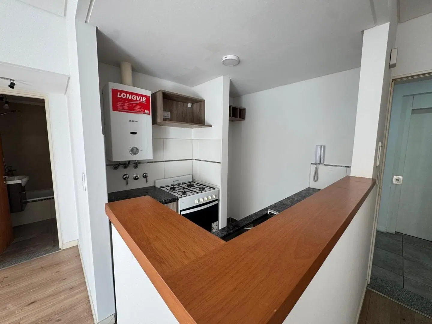 Paraguay esquina Urquiza - Una habitación 3