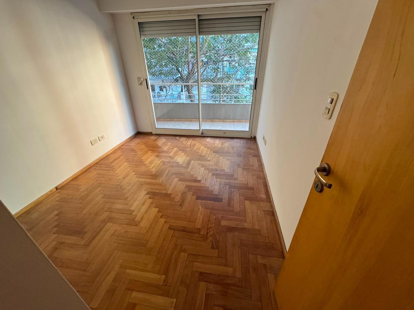 Foto de AMPLIO DEPARTAMENTO DE DOS HABITACIONES - PISO EXCLUSIVO, imagen 5