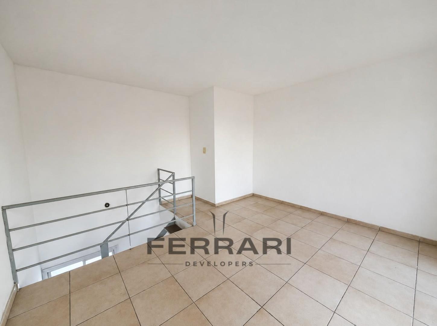 Foto de Dúplex con balcón y terraza en barrio Luis Agote., imagen 2