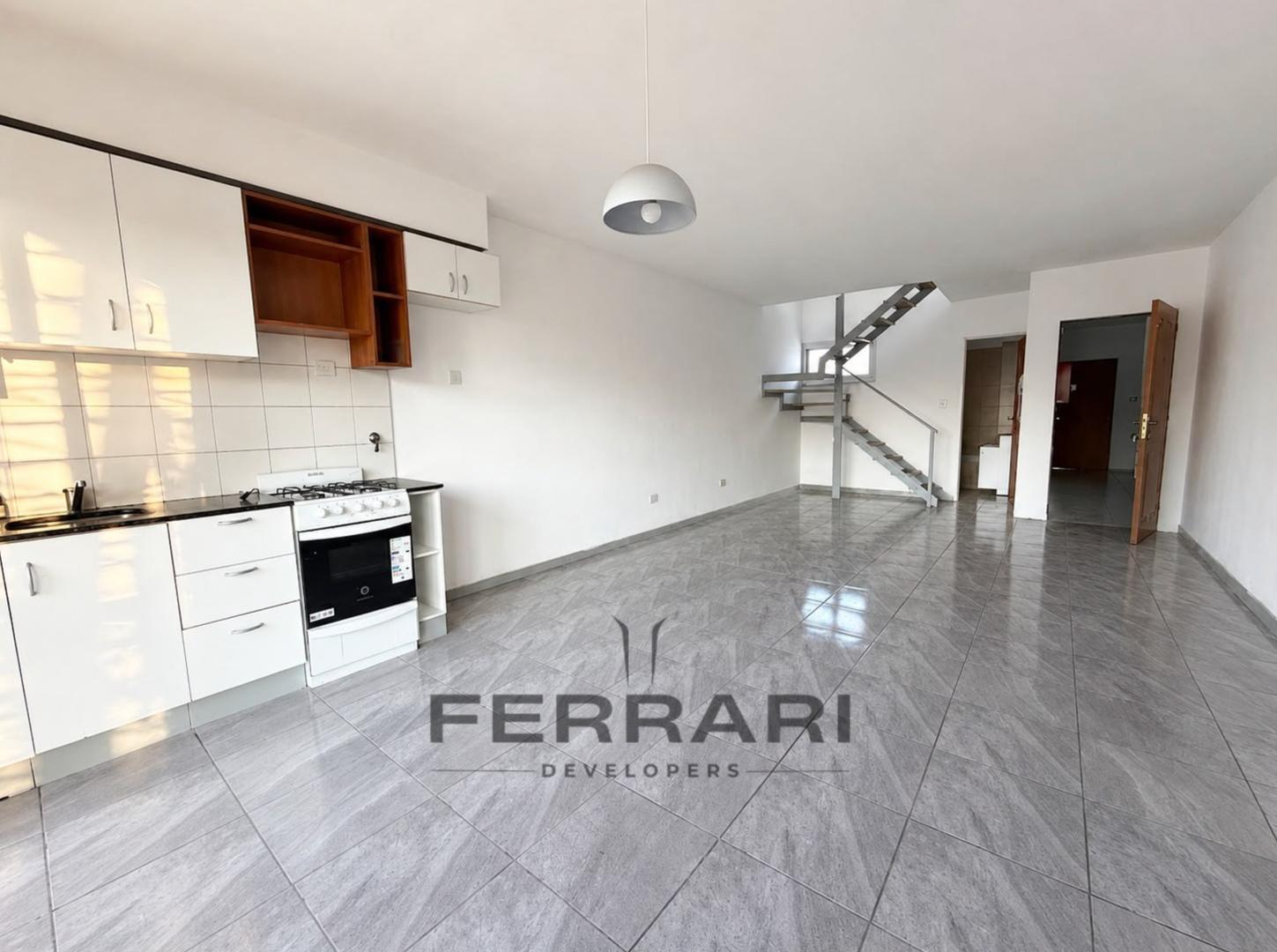 Foto de Dúplex con balcón y terraza en barrio Luis Agote., imagen 5