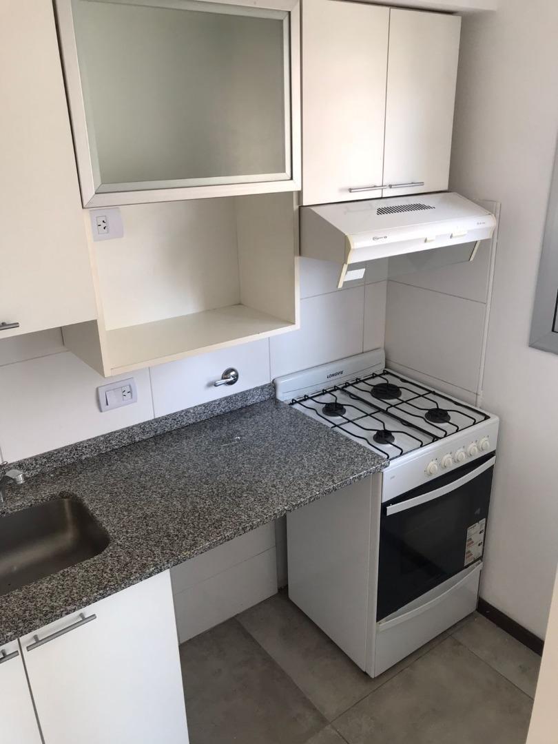 Foto de ALQUILER - UNA HABITACION - A METROS DEL RIO, imagen 5
