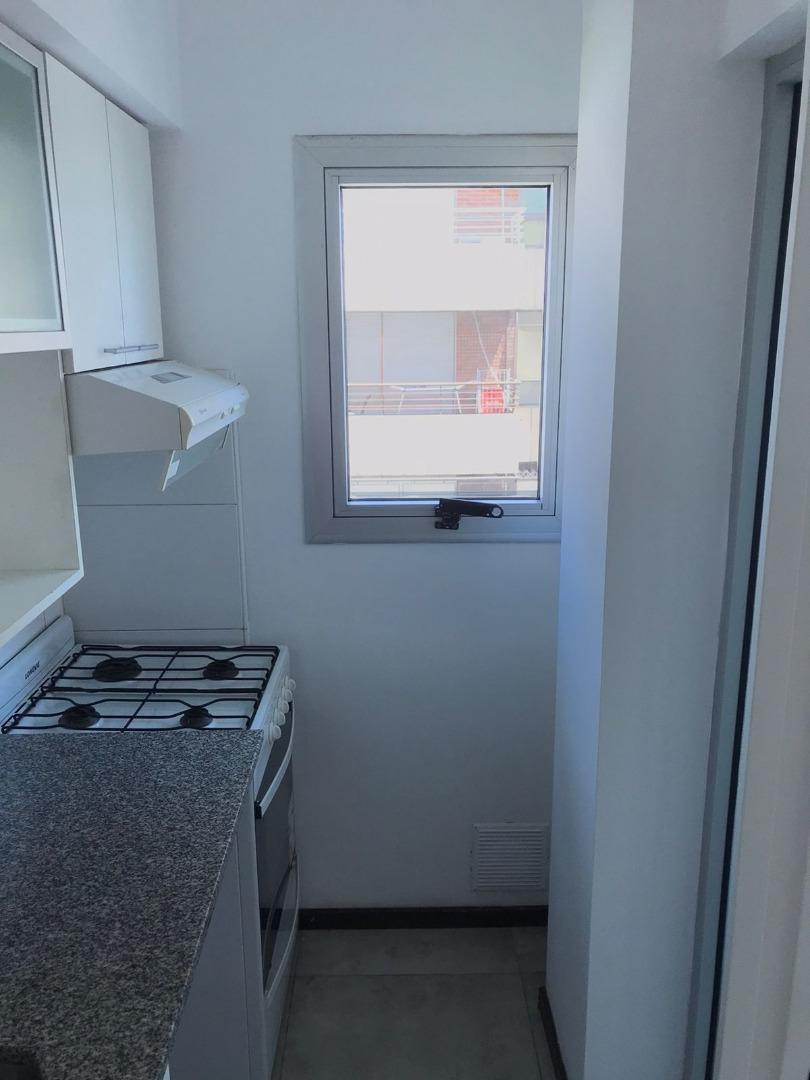Foto de ALQUILER - UNA HABITACION - A METROS DEL RIO, imagen 4