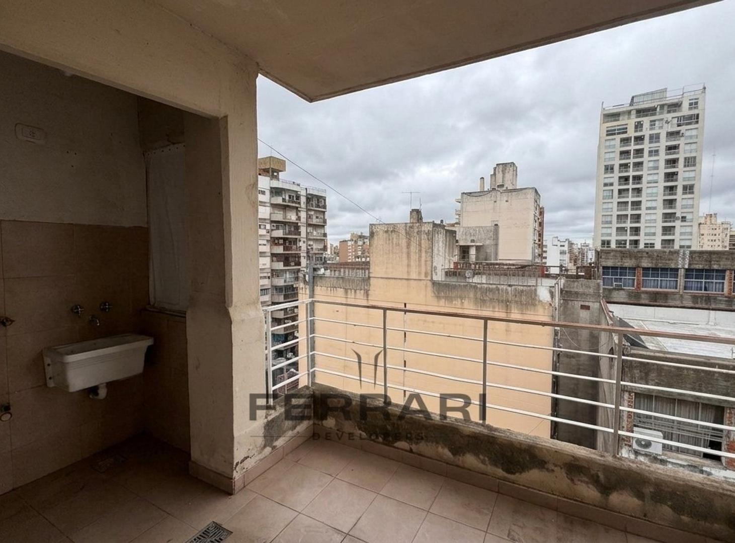 Foto de DEPARTAMENTO CON COCHERA | 1 DORMITORIO | CENTRO | BALCON, imagen 3