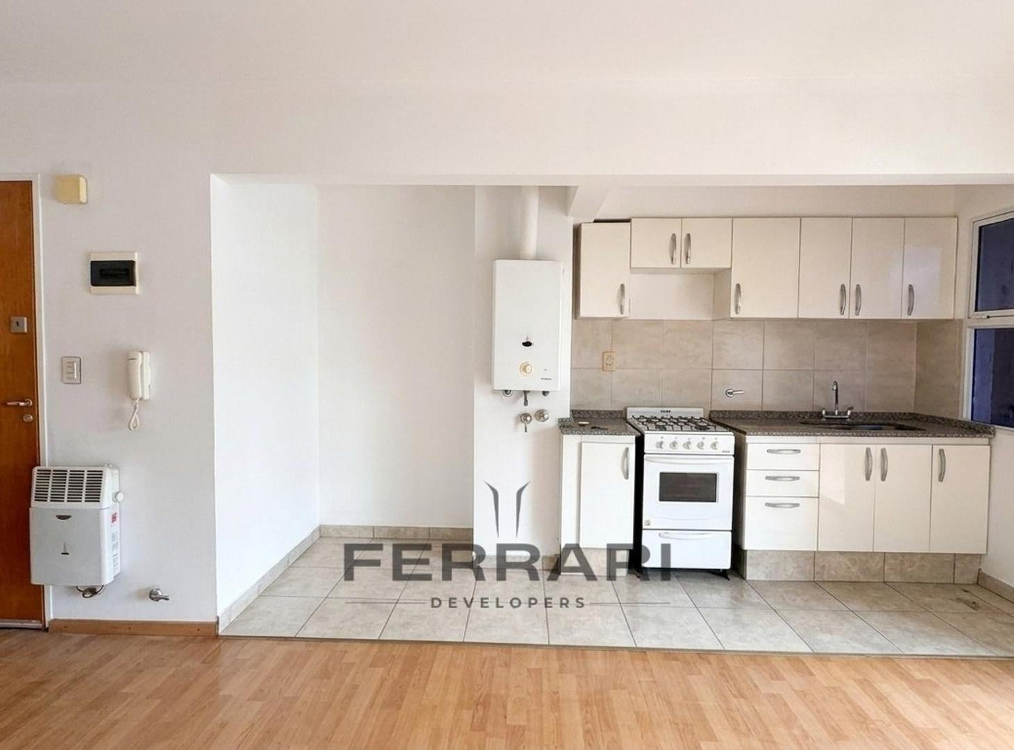 Foto de DEPARTAMENTO CON COCHERA | 1 DORMITORIO | CENTRO | BALCON, imagen 2