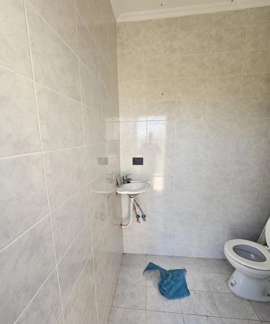 CASA 2 DORMITORIOS CON PISCINA 1