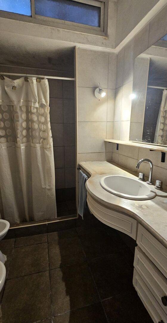 Foto de CASA 3 DORMITORIOS CENTRICA ROLDAN, imagen 1