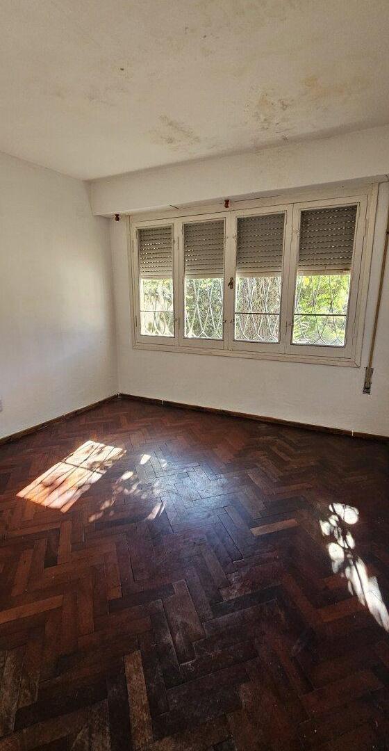 Foto de CASA 3 DORMITORIOS CENTRICA ROLDAN, imagen 2