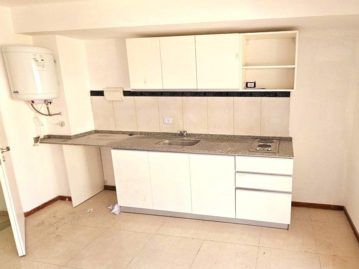 Foto de DEPARTAMENTO 1 DORMITORIO CON COCHERA, imagen 5