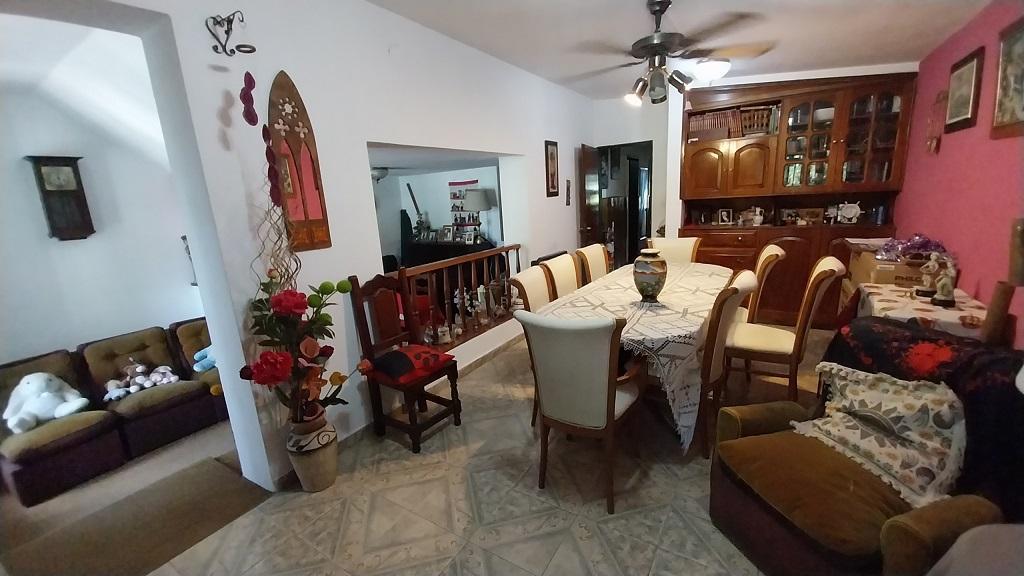 Poeta Lugones Casa + Depto en Venta Frente a Espacio Verde a 200 m de Hiperlibertad 1