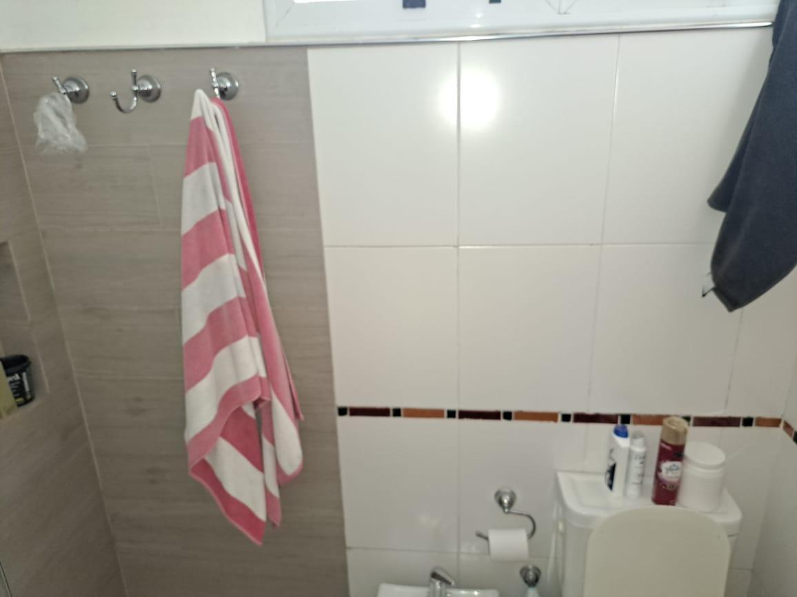 Foto de VENDO CASA DE 4 DORMITORIOS 3 BAÑOS COUNTRY SAN ISIDRO, EN UNA PLANTA, imagen 4