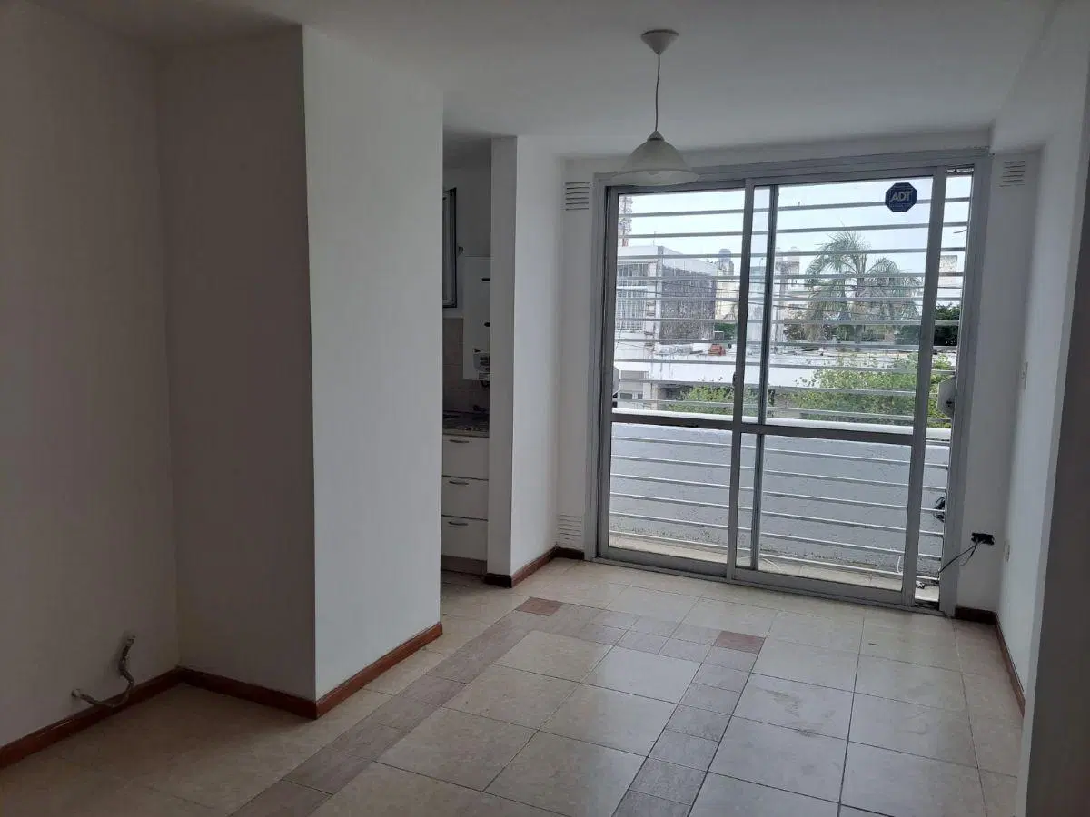 VENDO 3 DEPARTAMENTOS CON COCHERA EN BARRIO GENERAL PAZ 3
