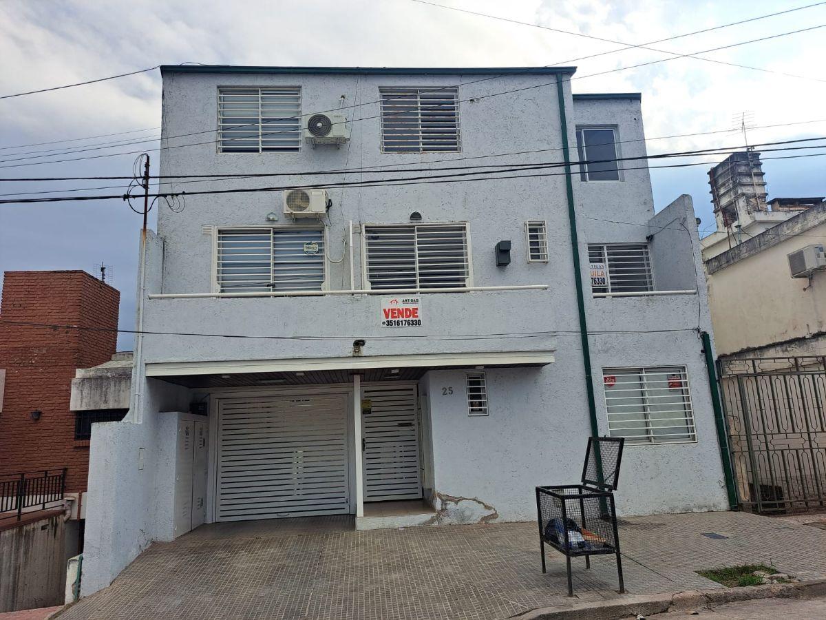 VENDO 3 DEPARTAMENTOS CON COCHERA EN BARRIO GENERAL PAZ