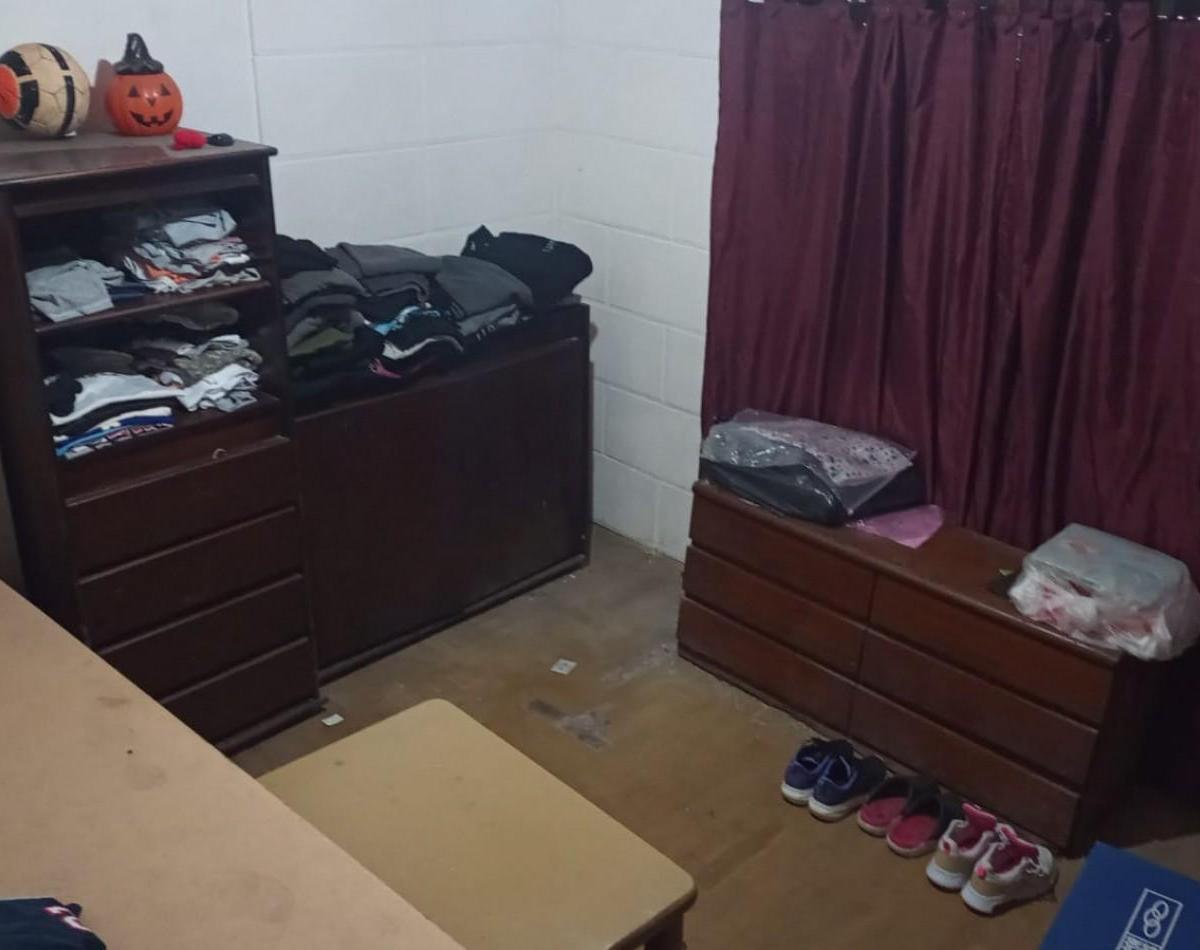 Foto de VENTA de casa de 3 ambientes en isidro casanova, imagen 4
