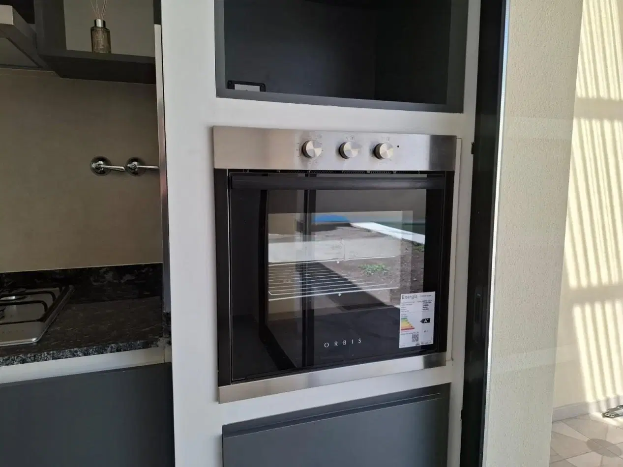 VENTA DE CASA DE 4 AMBIENTES a ESTRENAR EN MORON 3