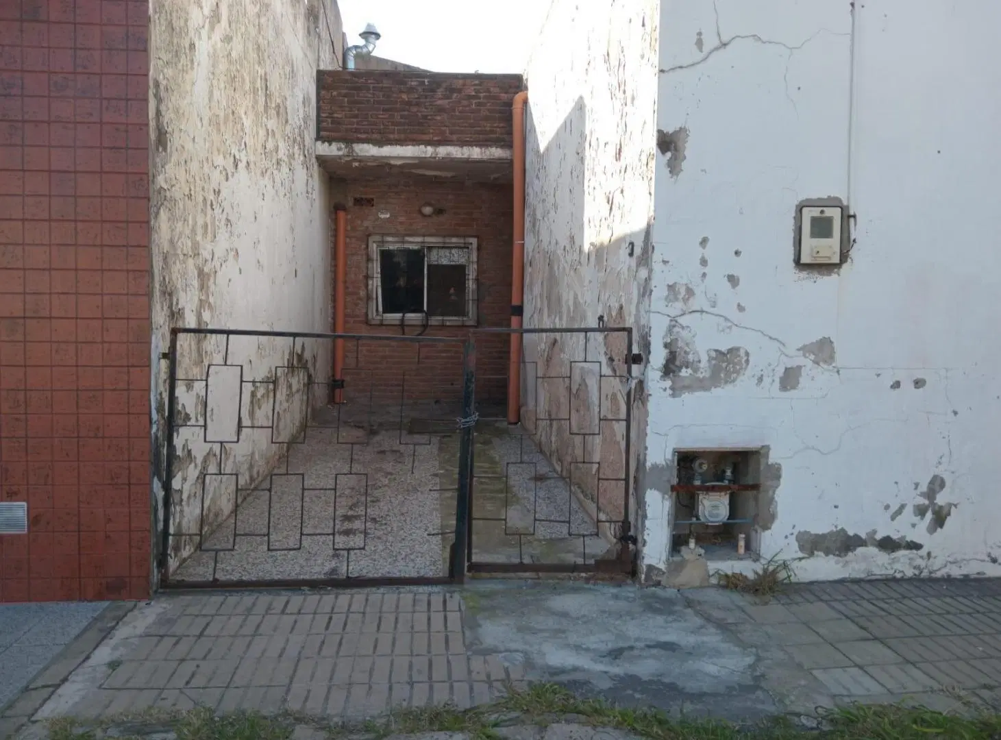 Local apto parrilla  salida a 2 calles 3
