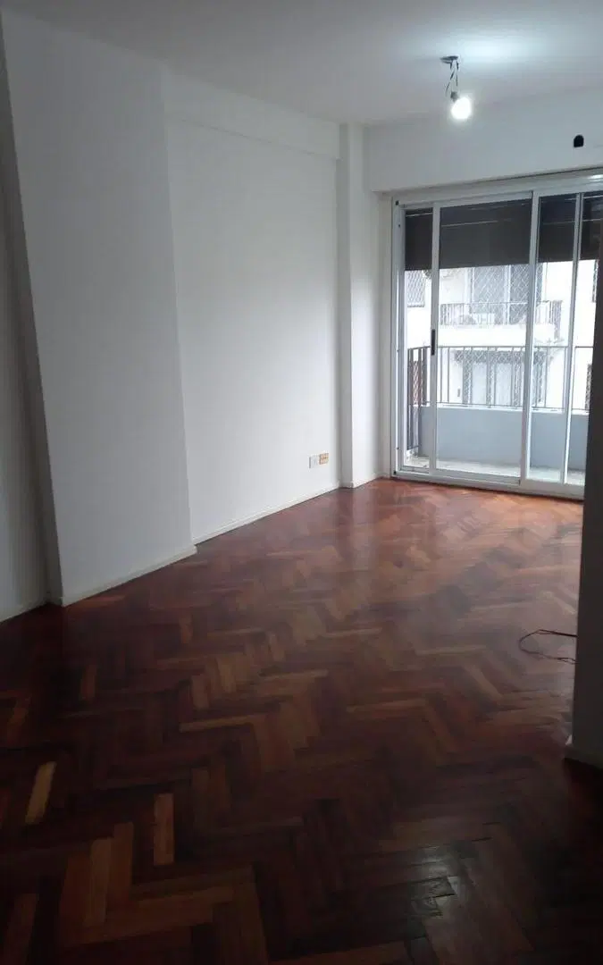 Departamento c/balcon 2 amb. metrobus en puerta 3