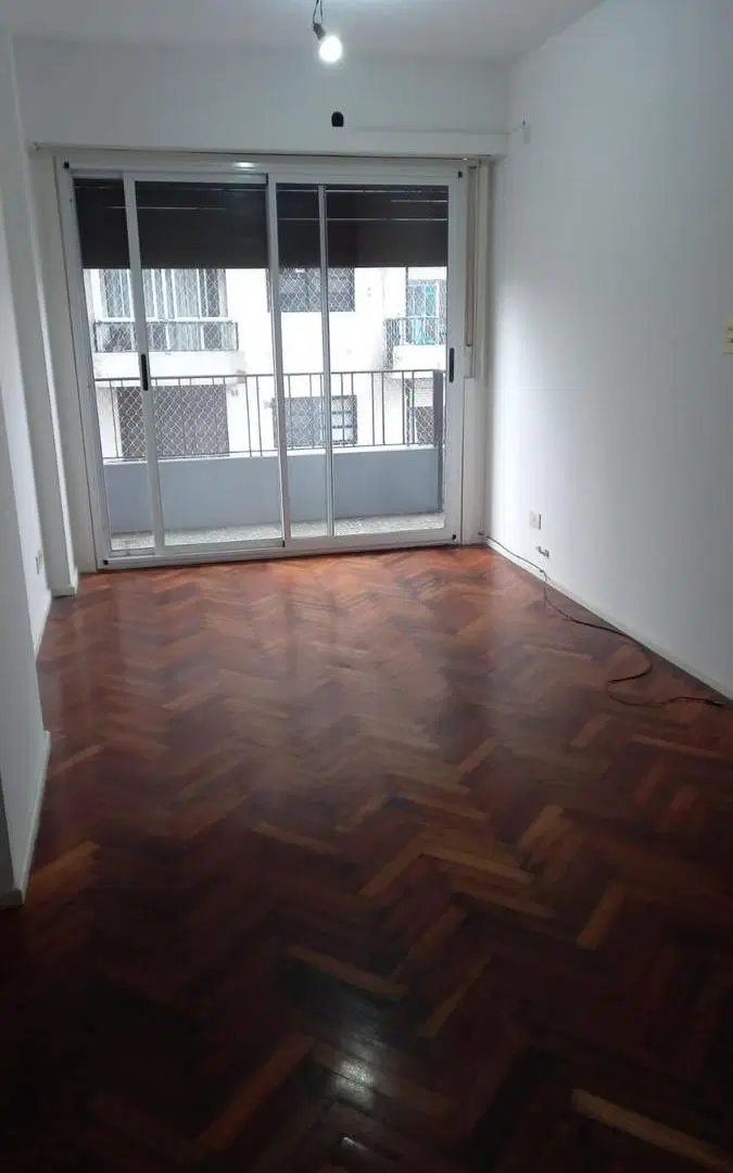 Departamento c/balcon 2 amb. metrobus en puerta 2