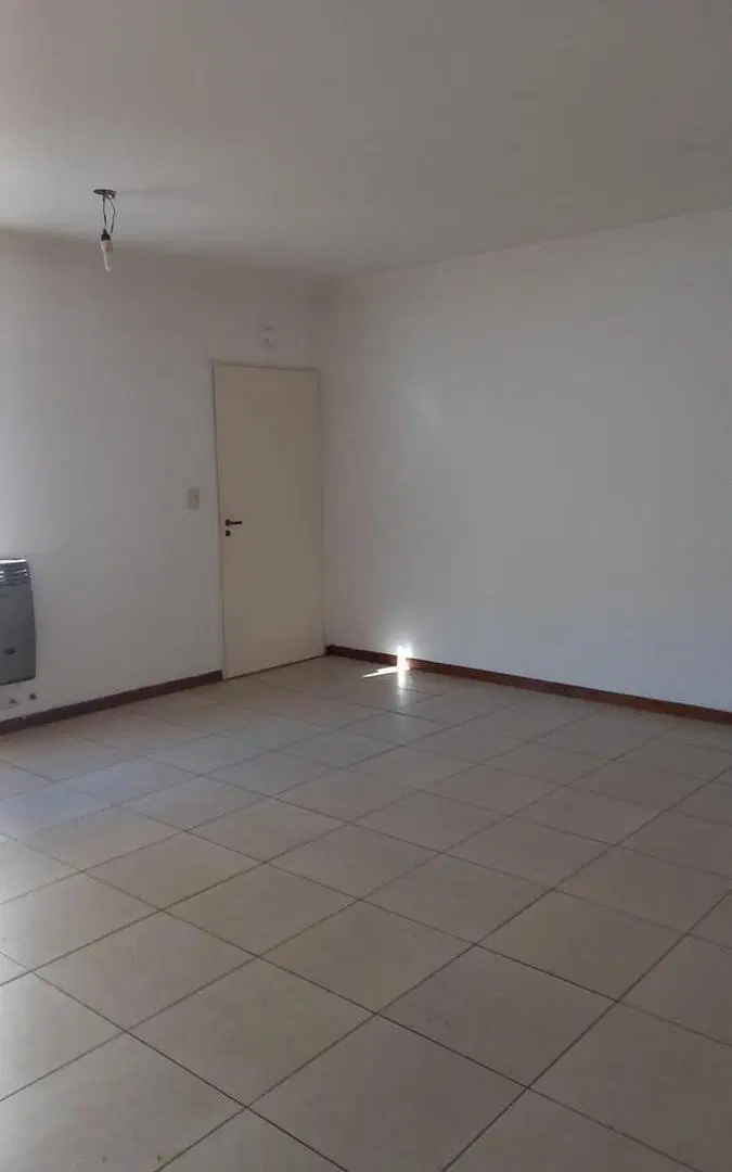Departamento 1 piso por escalera bajas expensas 3