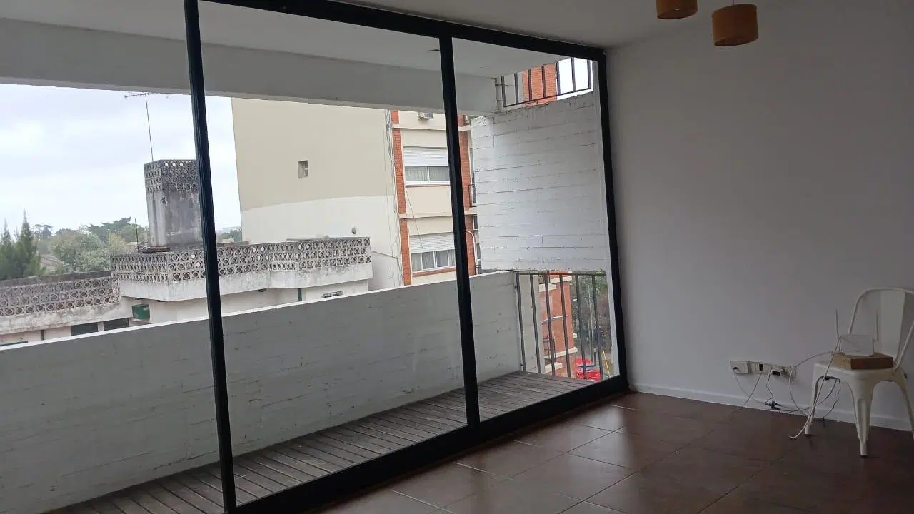 Departamento c/cochera, edif.c/pileta en excelente ubicacion 4