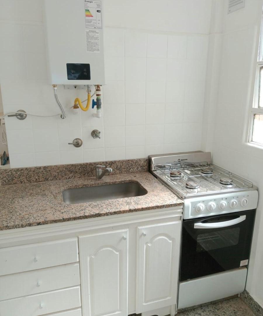 Foto de Departamento a mts de Maipú y estacion Mitre-, imagen 3