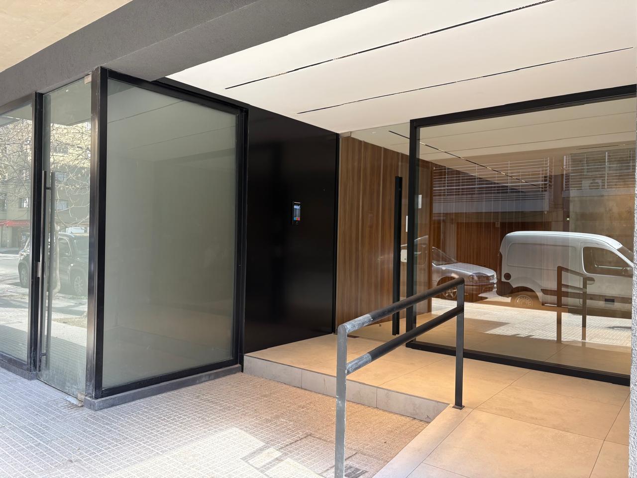 Foto de Monoambiente a Estrenar con Balcón aterrazado y vista abierta. Piscina, imagen 3