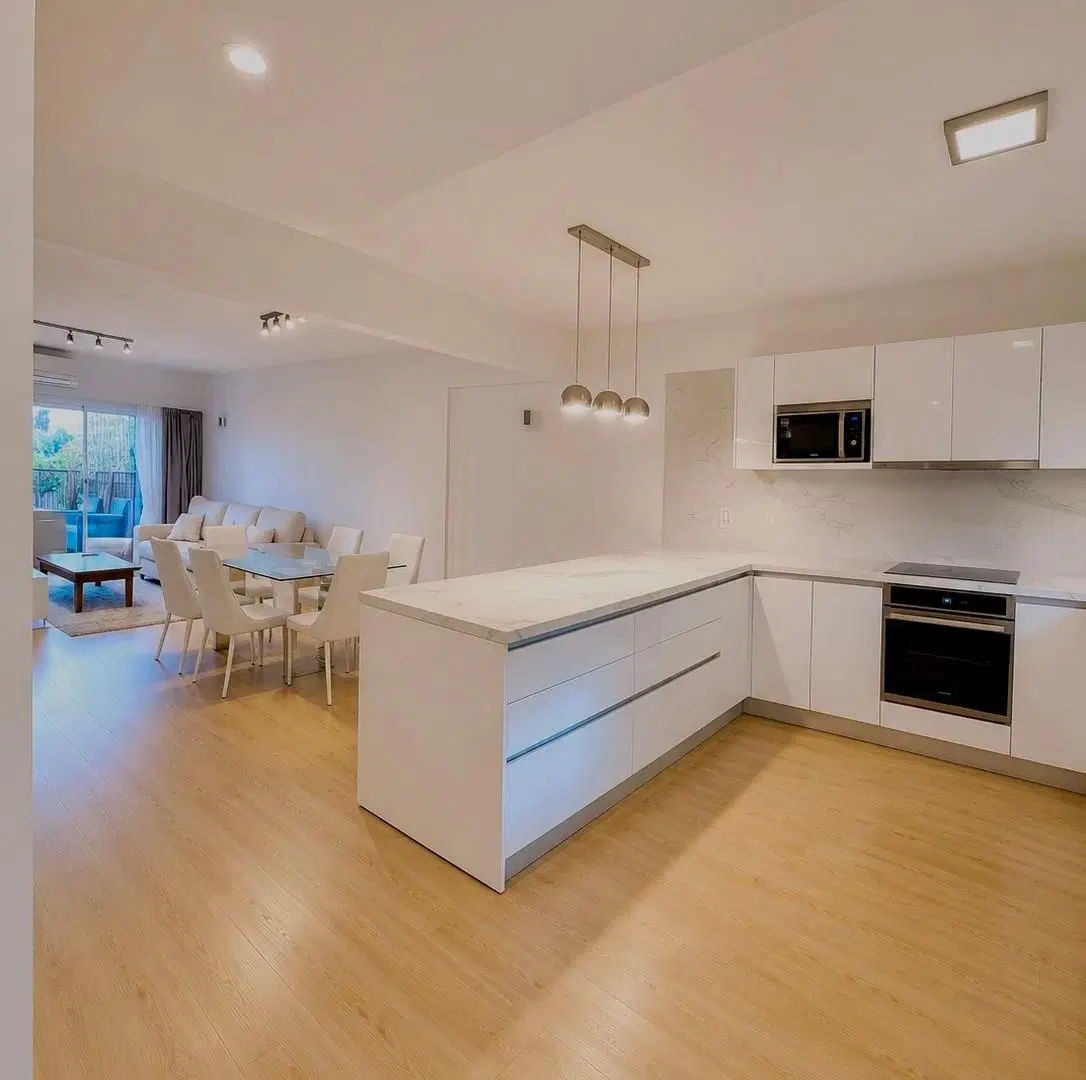 DUPLEX 5 Amb C/2 Cocheras, y Amenities, a pasos de MAIPU Vicente López 3