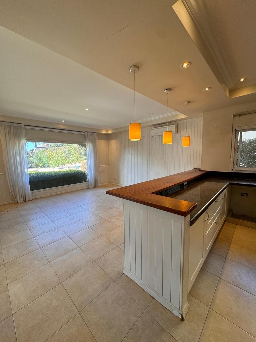 Casa en Venta con Lote Trasero Opcional 2