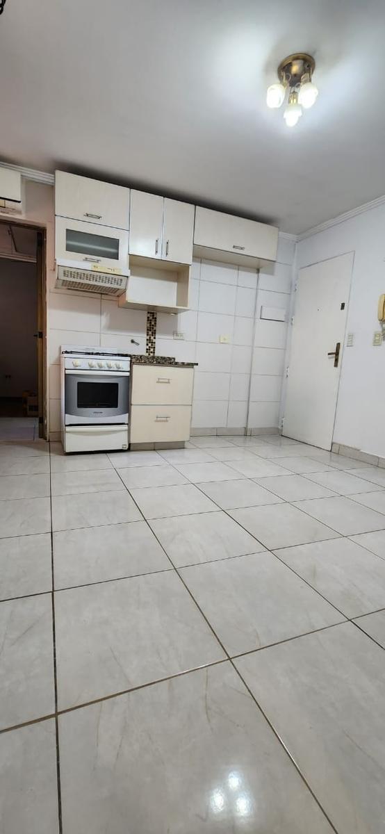Departamento - Avellaneda 4