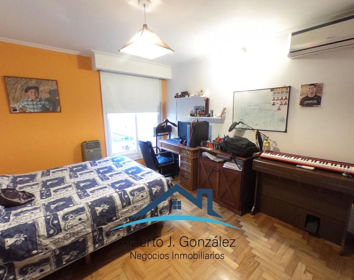 Casa en San Andrés Sobre Lote de 8,66x46 4