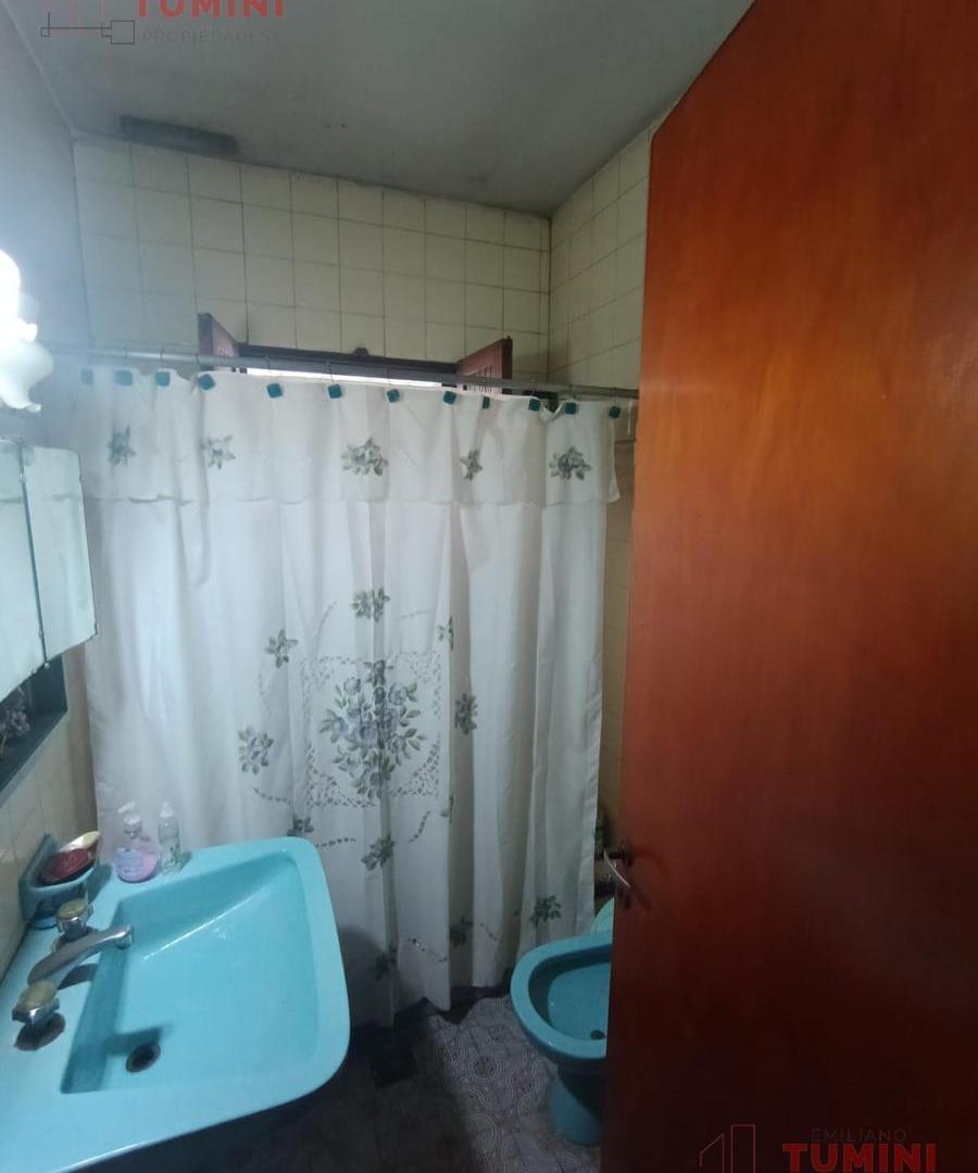Foto de Casa 5 Ambientes en Lote Propio de 10 x 22 m con Jardín y Cochera, imagen 4