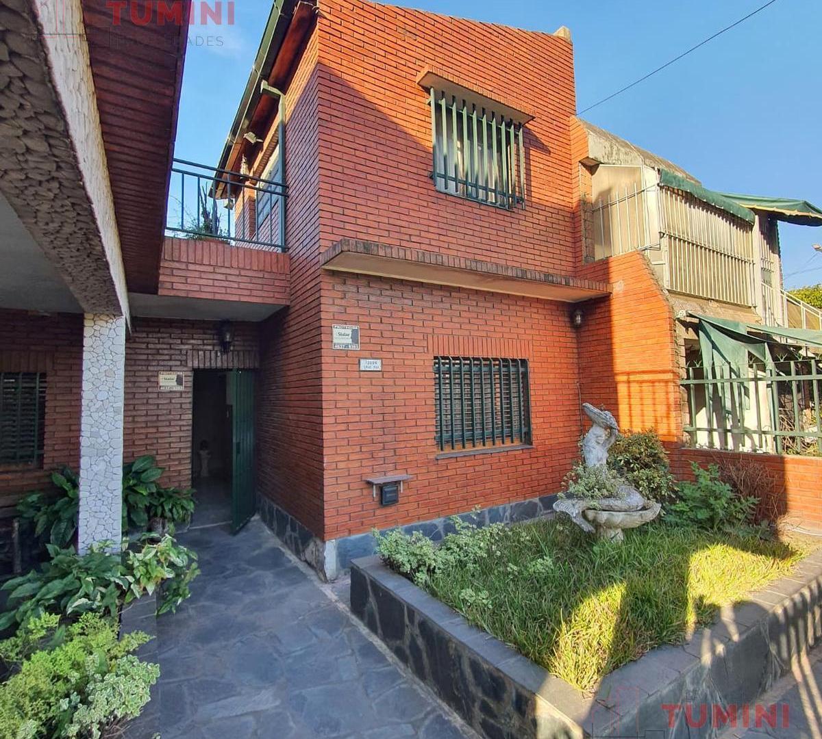 Foto de VENTA! CASA LOTE PROPIO EN MATADEROS. 3 DORMITORIOS, COCHERA, PATIO Y, imagen 1