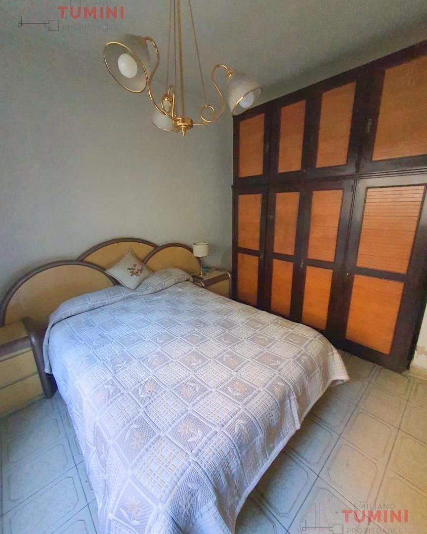 Foto de VENTA! CASA LOTE PROPIO EN MATADEROS. 3 DORMITORIOS, COCHERA, PATIO Y, imagen 4