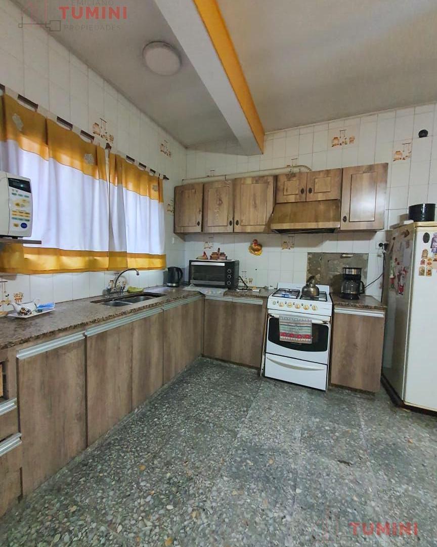 Foto de VENTA! CASA LOTE PROPIO EN MATADEROS. 3 DORMITORIOS, COCHERA, PATIO Y, imagen 3