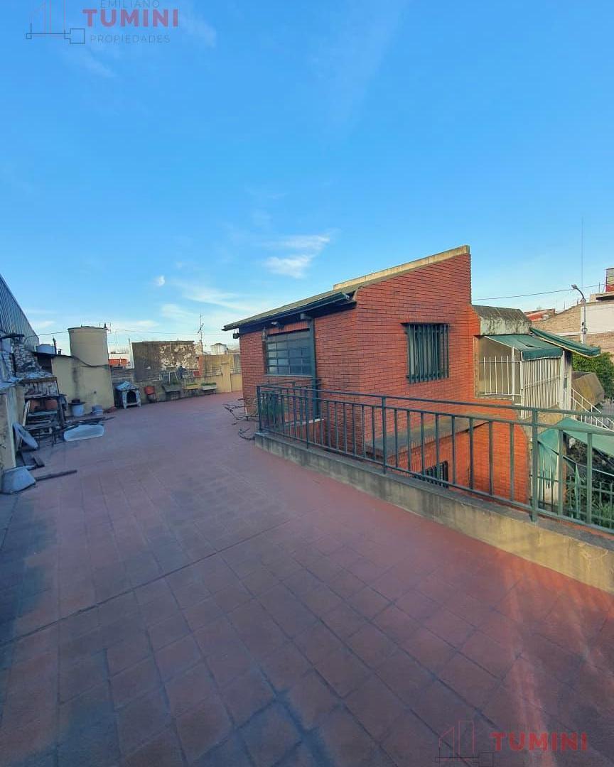 Foto de VENTA! CASA LOTE PROPIO EN MATADEROS. 3 DORMITORIOS, COCHERA, PATIO Y, imagen 4