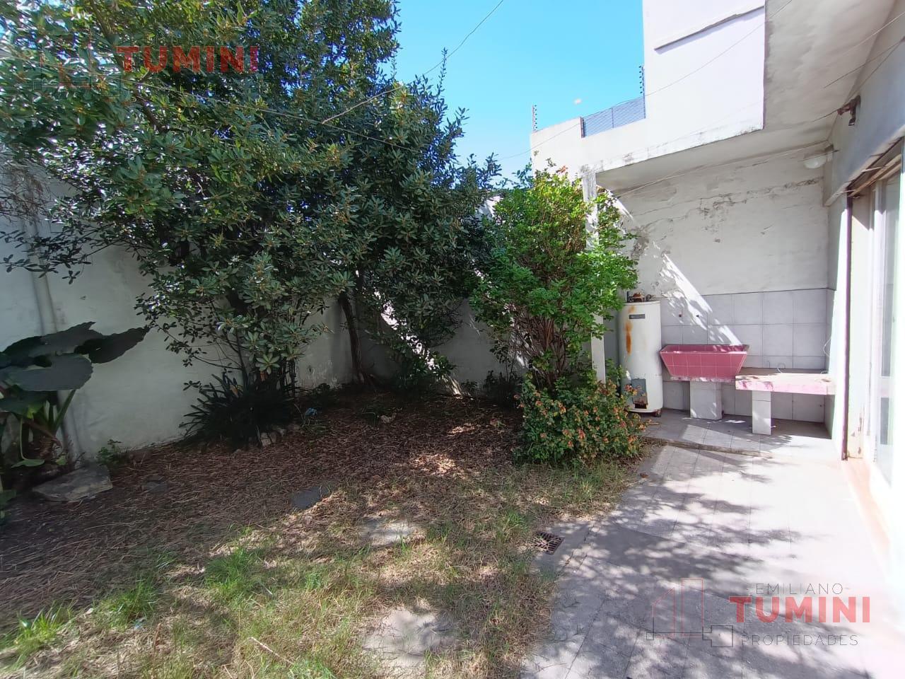 Foto de Casa 4 Ambientes en Lote Propio con Jardín y Fondo - Mataderos, imagen 4