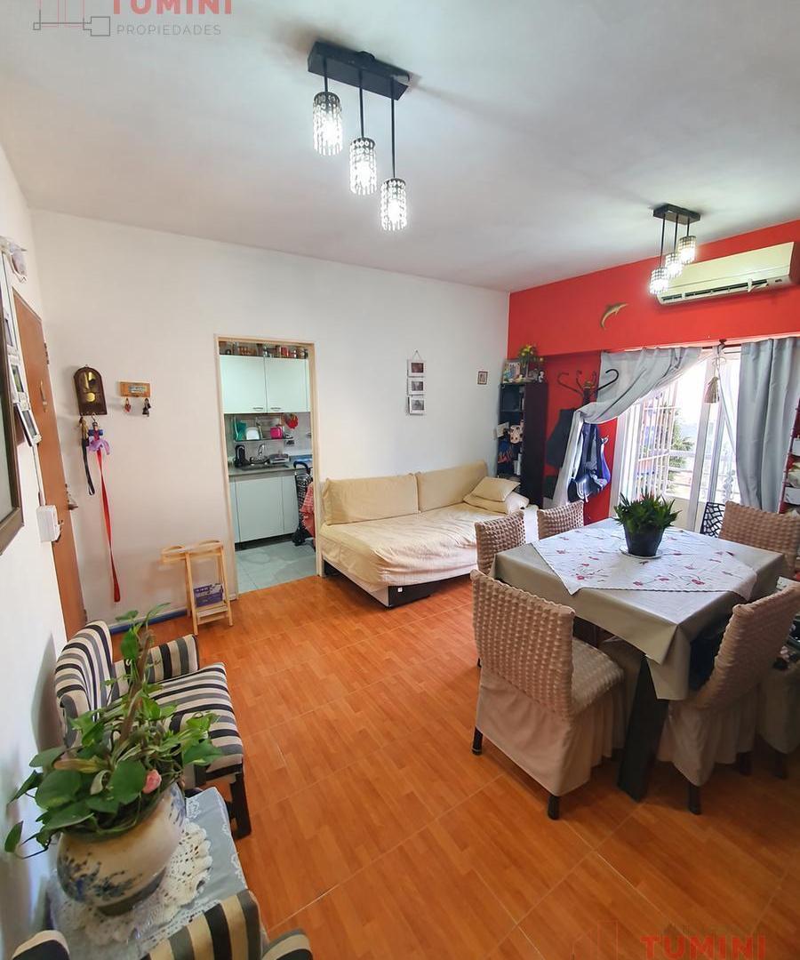 Foto de Venta! Departamento de 3 ambientes con balcón en Parque Avellaneda., imagen 1