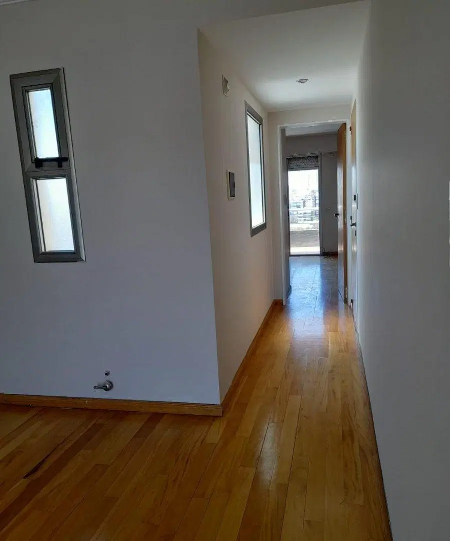 Semipiso de 1 dormitorio con doble balcón - Cochera - Piso 14 – Zona Río, Rosario 5