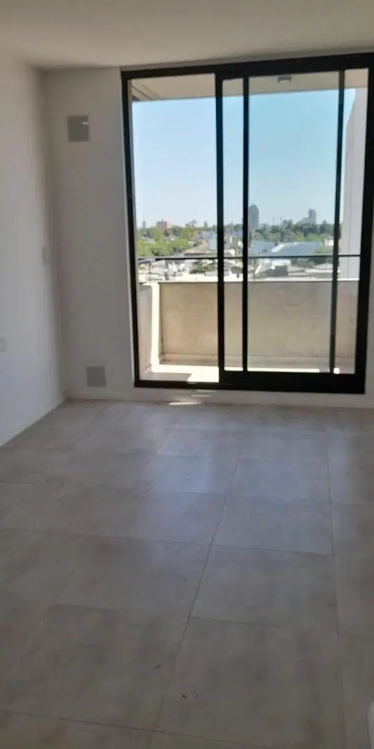 Departamento de 1 dormitorio al frente con balcón – Septimo Piso - Facultad de Medicina 3