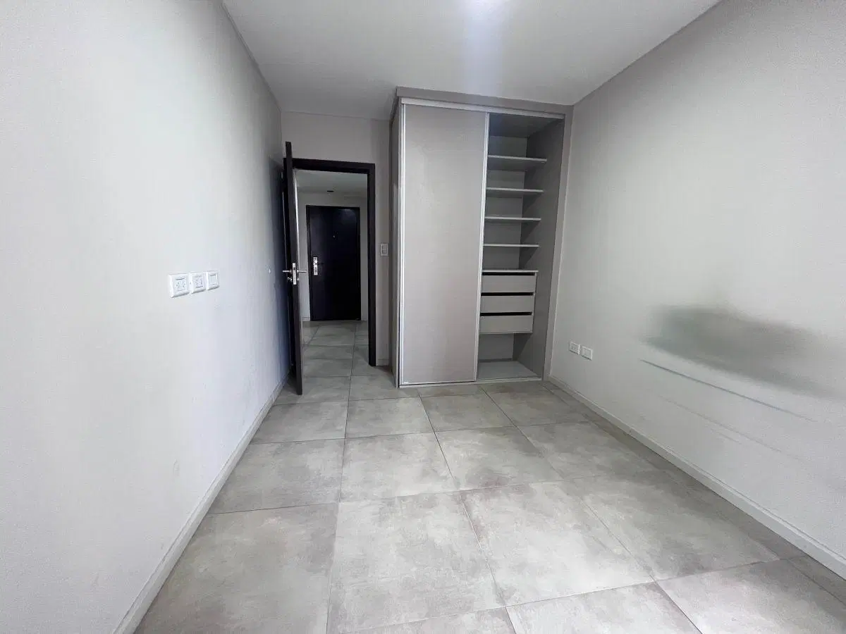 Departamento de 1 dormitorio al frente con balcón corrido y quincho - 6to Piso 5