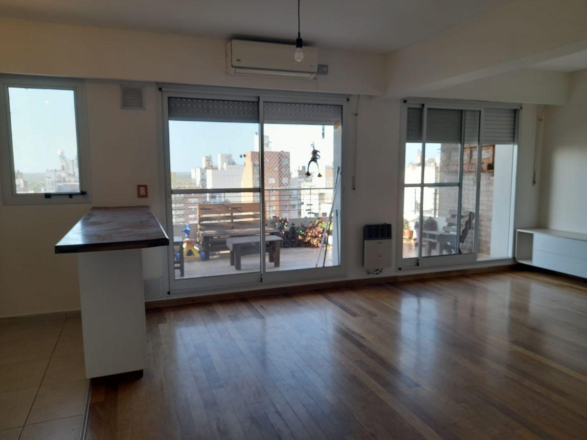 Departamento de 2 dormitorios con balcón terraza – Piso 13, frente y contrafrente