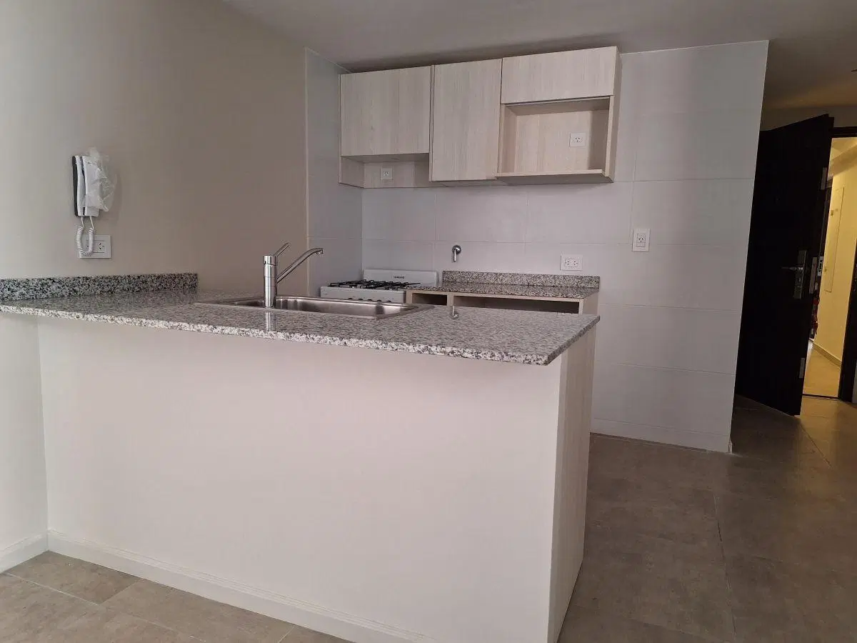 Departamento de 1 dormitorio en edificio moderno - 6to Piso – Quincho 5
