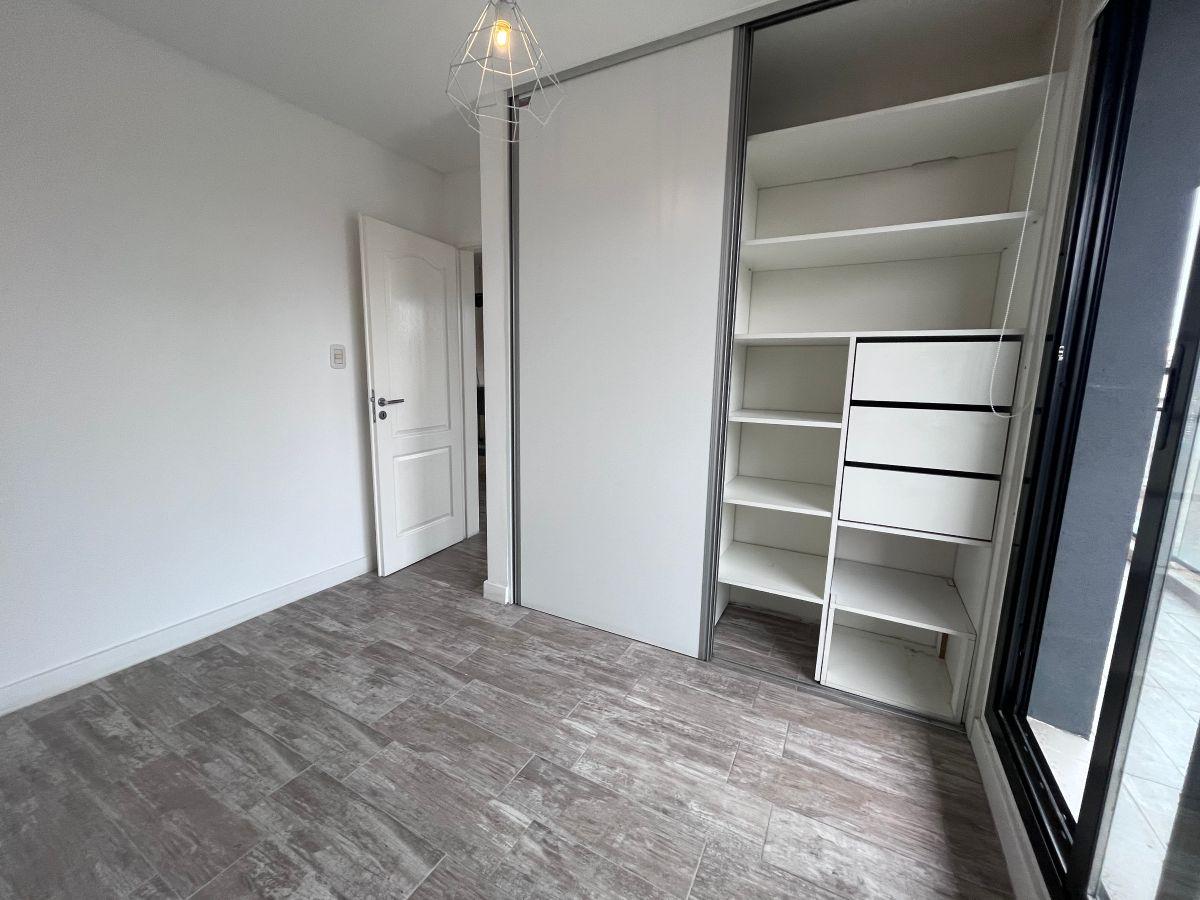 Foto de Departamento de 1 dormitorio con balcón corrido y terraza exclusiva, imagen 1