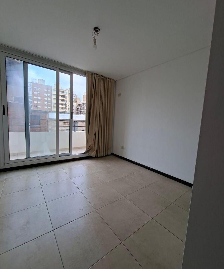 Foto de 1 Dormitorio España 38 - Balcón - Quincho - A una cuadra del rio, imagen 3