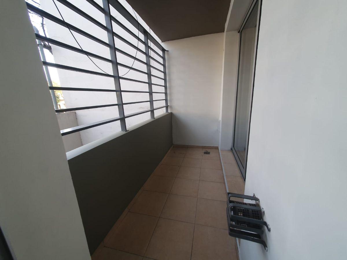 Foto de Departamento de 1 Dormitorio Entre Rios 2284 - Posibilidad Cochera, imagen 4