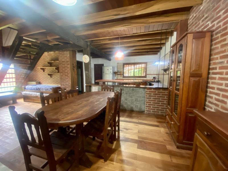 Venta Casa de 5 Ambientes en Santa Clara del Mar 2