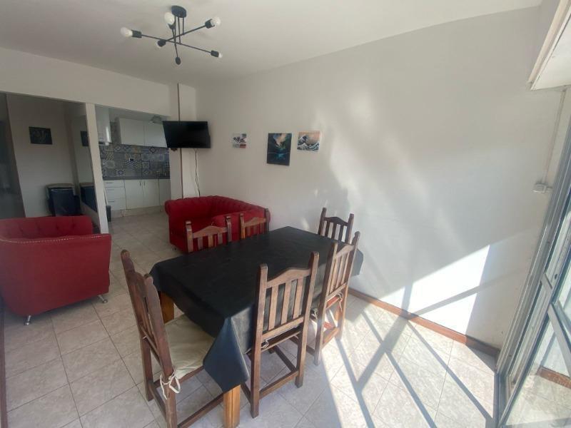 Departamento de 3 Ambientes Al Frente con Balcon - Zona San Carlos 5