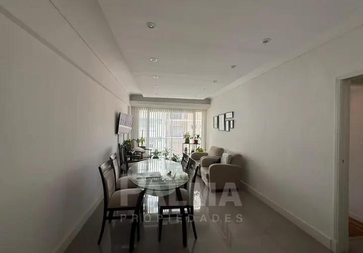 Departamento de 3 Amb Al Frente con Cochera - Plaza Mitre 4