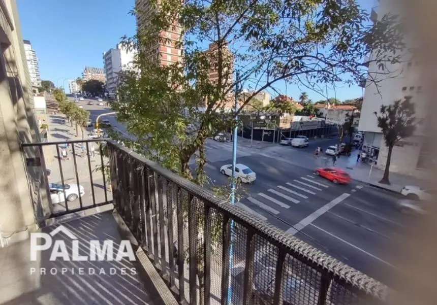VENTA DEPARTAMENTO 2 AMBIENTES con BALCON - ZONA GUEMES - a metros de la Costa 5