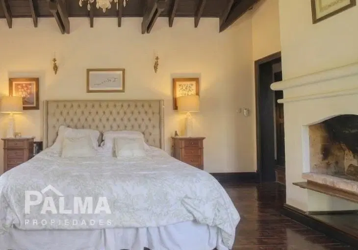 Residencia de Categoría en Los Troncos 5