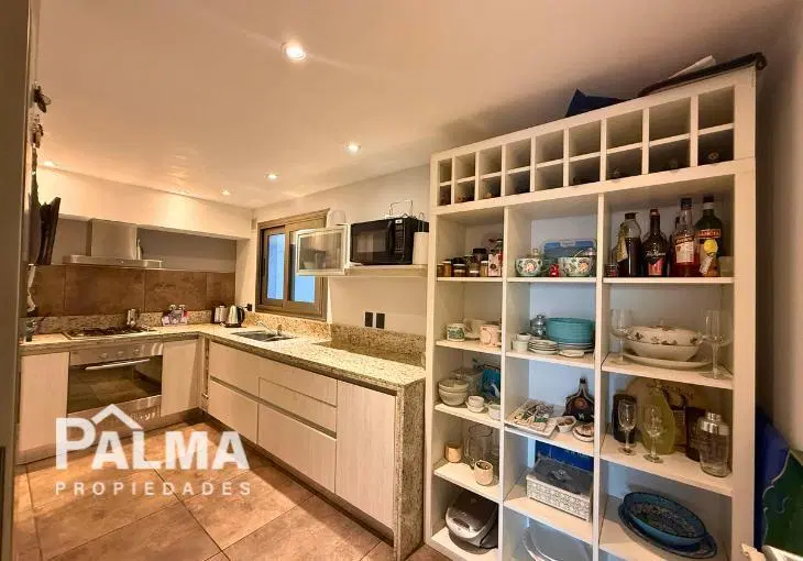 Alquiler 24 meses moderno departamento de 2 ambientes con balcón aterrazado y cochera cubierta - Güe 2
